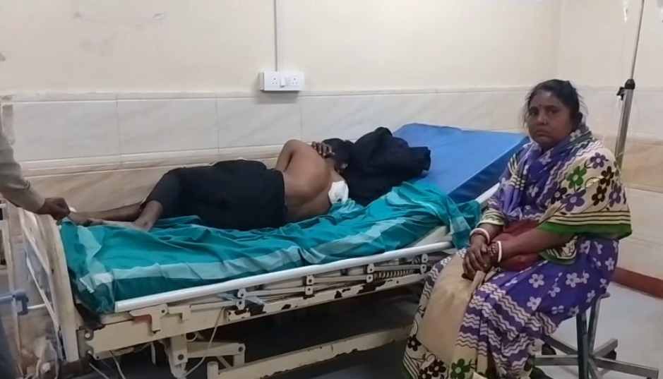 17692512272314796317732908082534 कानून का शिकंजा: नाबालिग के साथ मारपीट और हथियार से हमले के मामले में 3 आरोपी गिरफ्तार