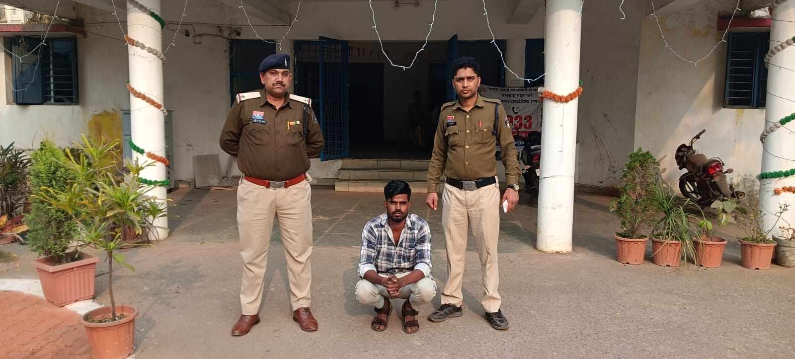 1769691203216 बालिका से छेड़खानी करना पड़ा महंगा पुसौर पुलिस ने आरोपी युवक को धर दबोचा