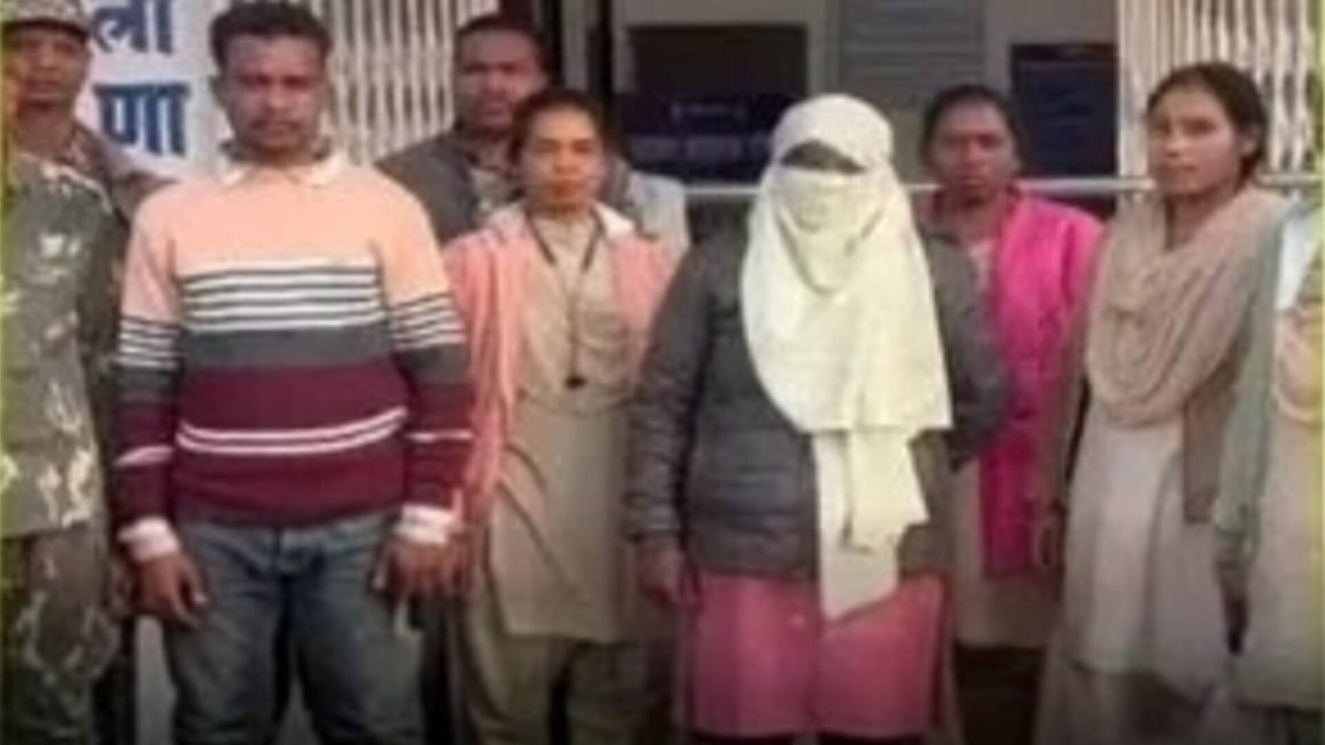 1001516407 प्रेमी के लिए पति की हत्या! पत्नी ने उतारा मौत के घाट, लाश को लगाया ठिकाने