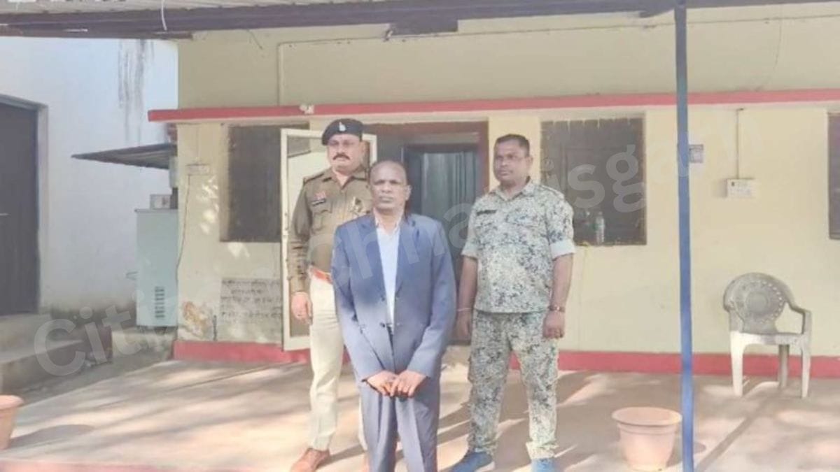 1001536984 लाखों की हेराफेरी मामले में तत्कालीन जनपद CEO गिरफ्तार