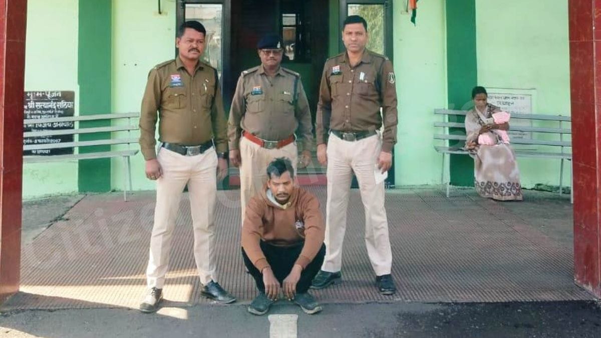 1001541273 शातिर बाइक चोर विकेश दास महंत गिरफ्तार, पूंजीपथरा पुलिस ने न्यायिक रिमांड पर भेजा