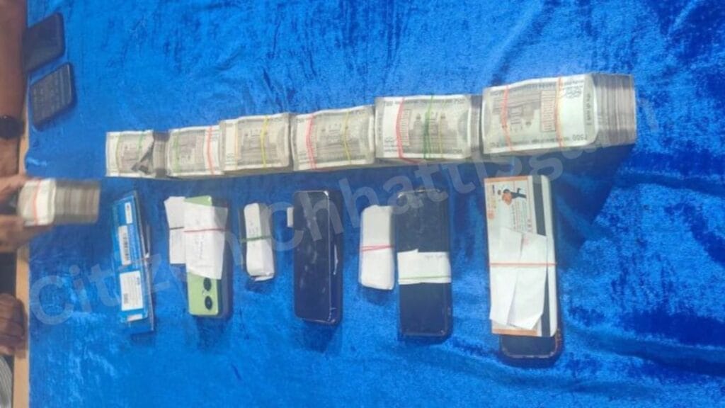 10015460176042357707041933027 क्रिकेट सट्टा पर बड़ी कार्रवाई: ऑनलाइन बेटिंग गिरोह के 4 सदस्य गिरफ्तार