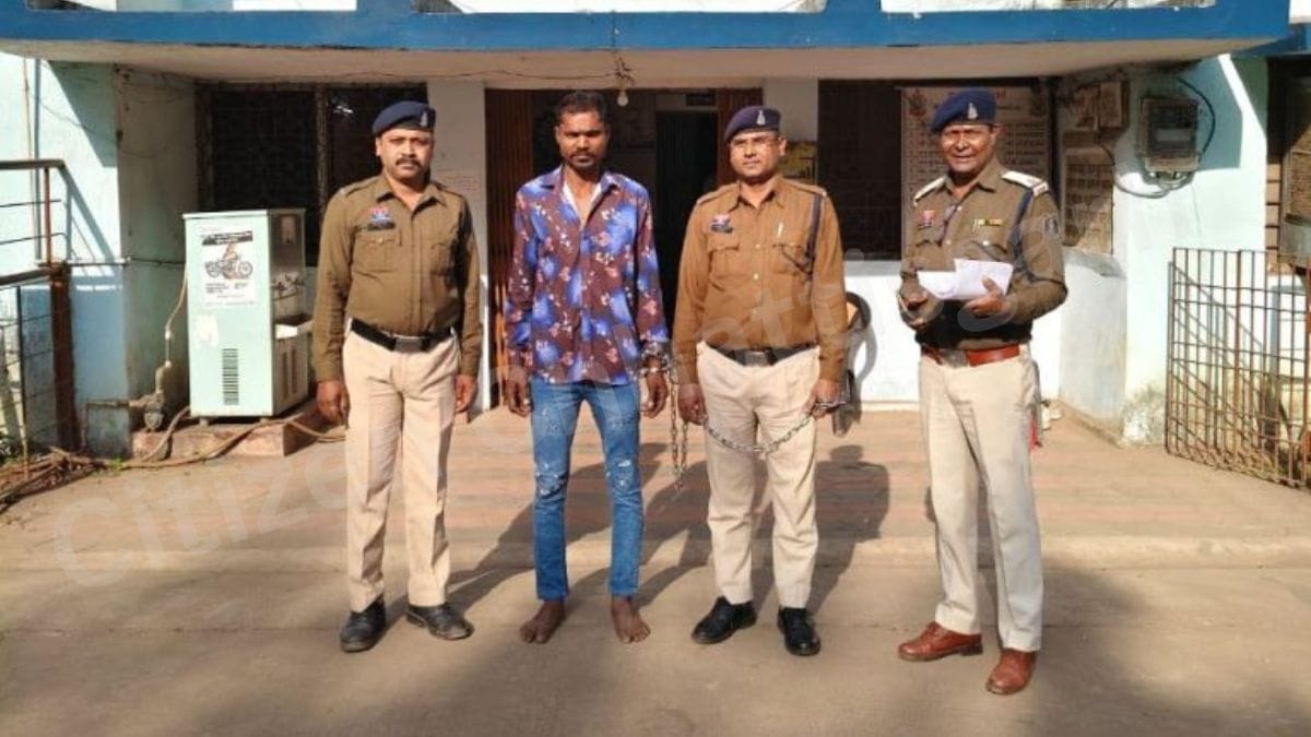 1001560665 एकतरफा प्यार का अंजाम: मंदिर से लौट रही महिला पर कटर से हमला, ICU में भर्ती