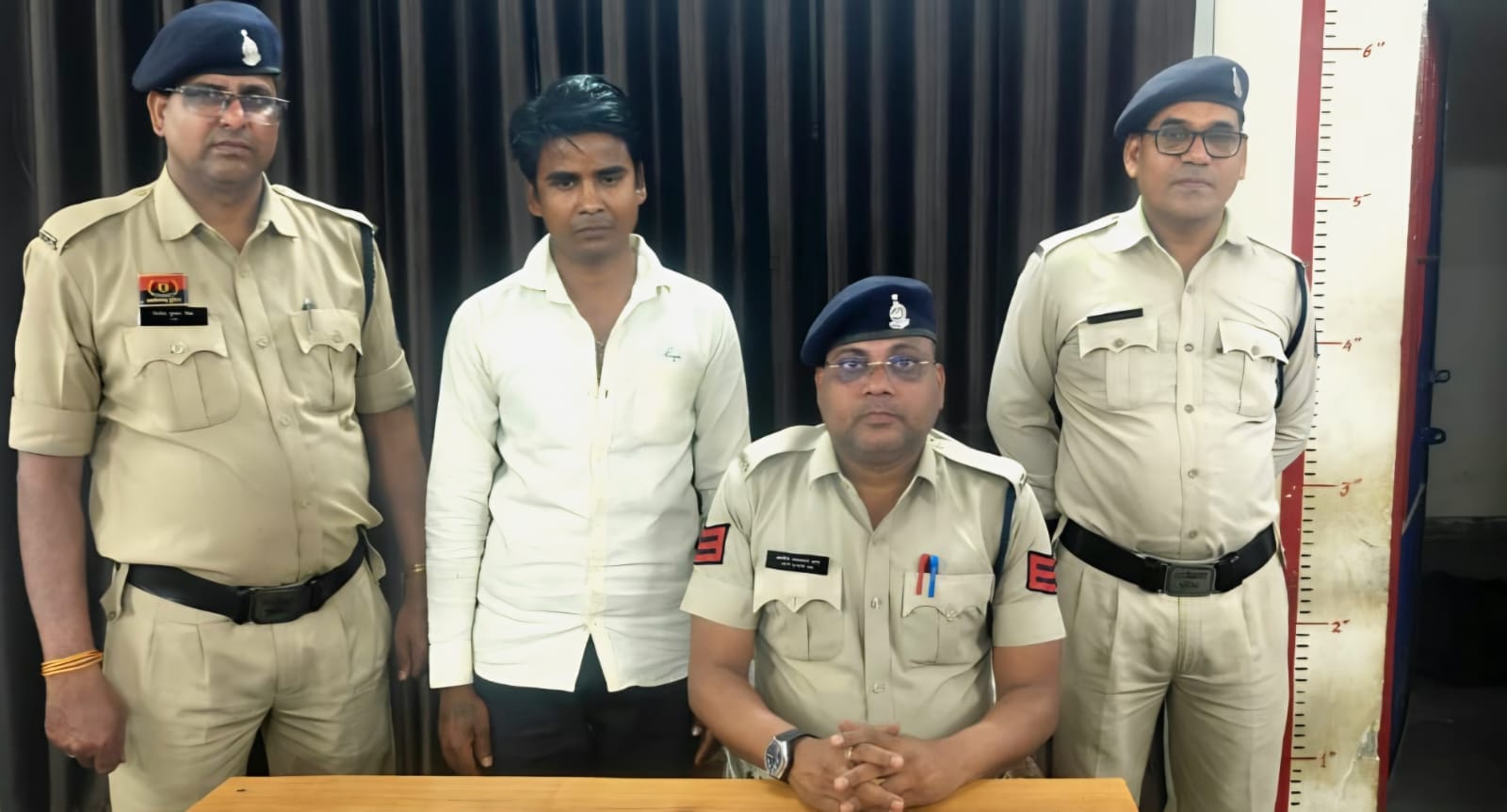 1001623045 नाबालिक बच्चों को कोल्ड ड्रिंक में शराब पिलाने वाले आरोपी को कोतवाली जांजगीर पुलिस ने पकड़ा