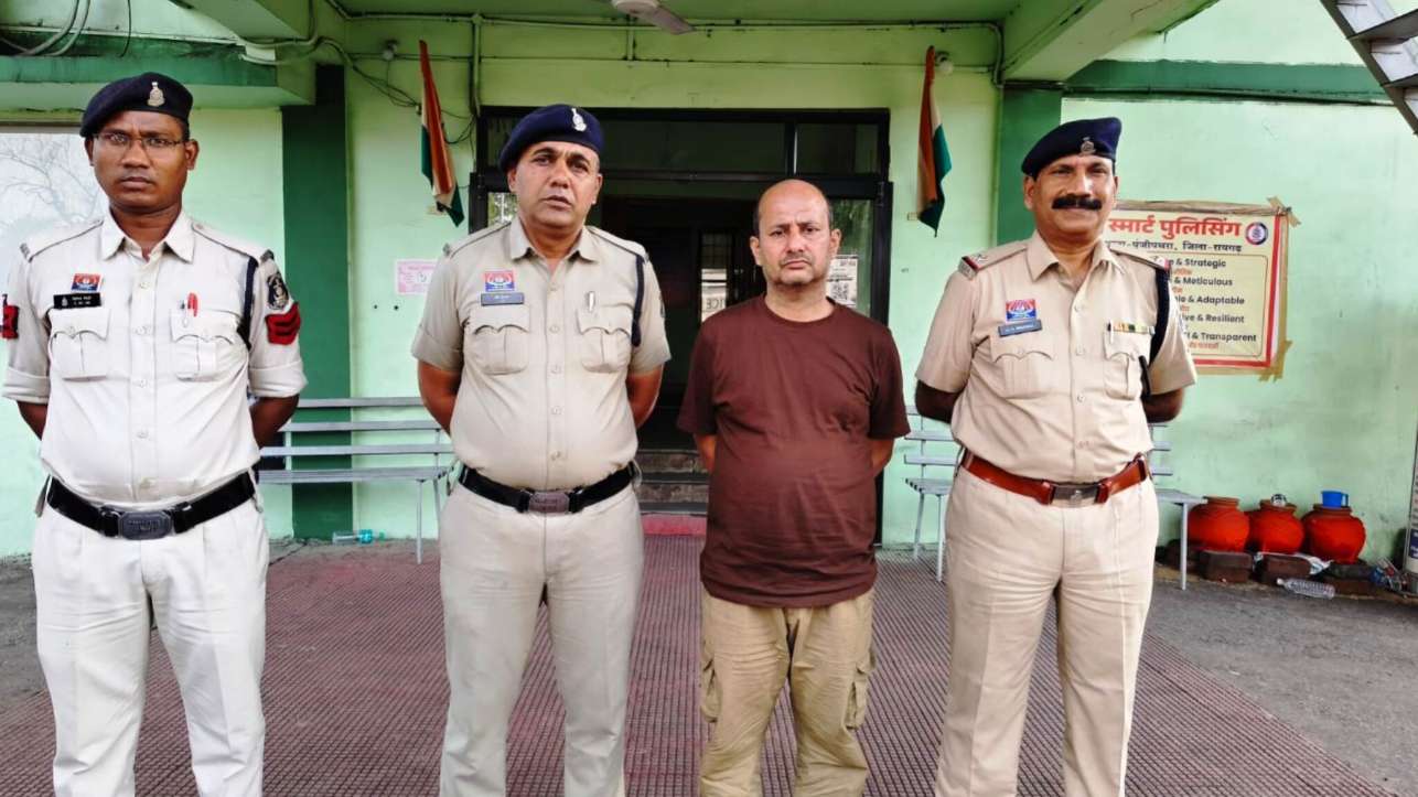 1001894186 5 पूंजीपथरा पुलिस ने ऑनलाइन क्रिकेट सट्टा मामले के फरार खाईवाल रामफल अग्रवाल को किया गिरफ्तार
