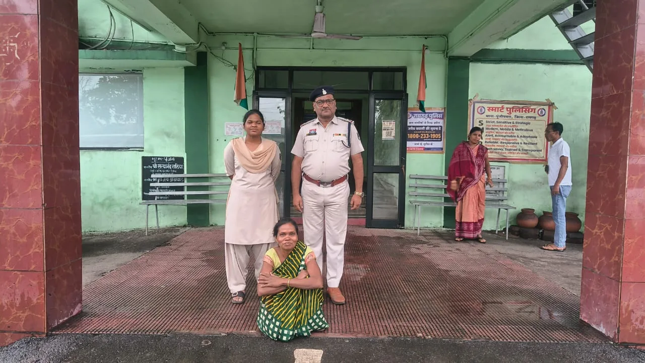 1002148102 मुआवजे की रकम को उडाने से नाराज पत्नी ने&nbsp; की हत्या कर अपराध को आत्महत्या का रूप देने की साजिश नाकाम